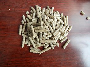 Canola straw pellet